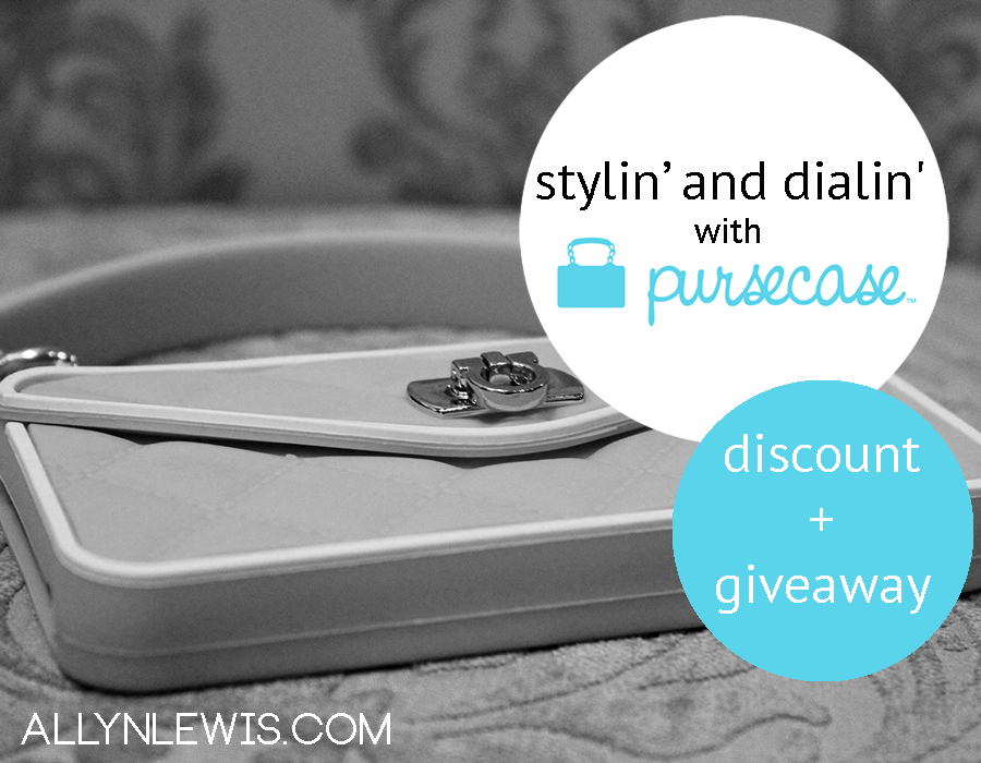 #StylinAndDialin with pursecase + GIVEAWAY