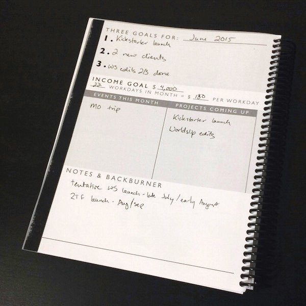 Stay Organized, Earn More, and Stress Less with the Freelancer Planner // allynlewis.com