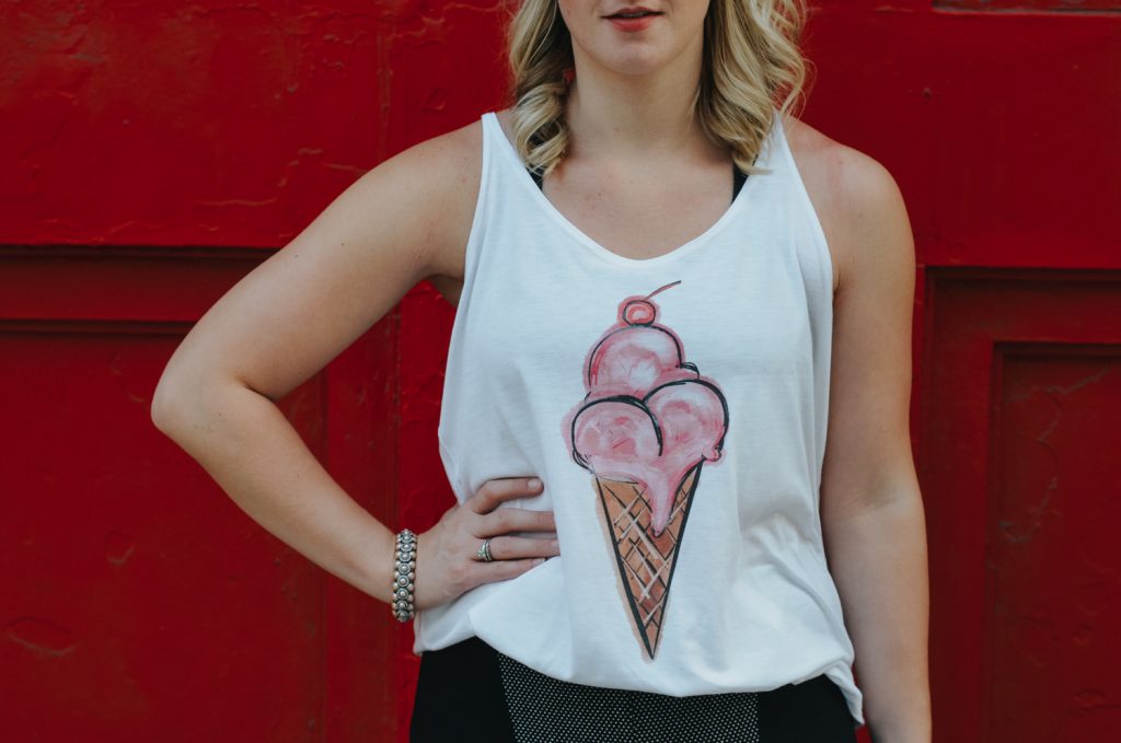 How to dress up a basic t-shirt // adorable ice cream graphic tee from Yummiewear