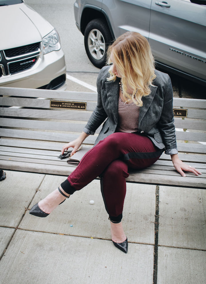 How to style and dress up joggers for women