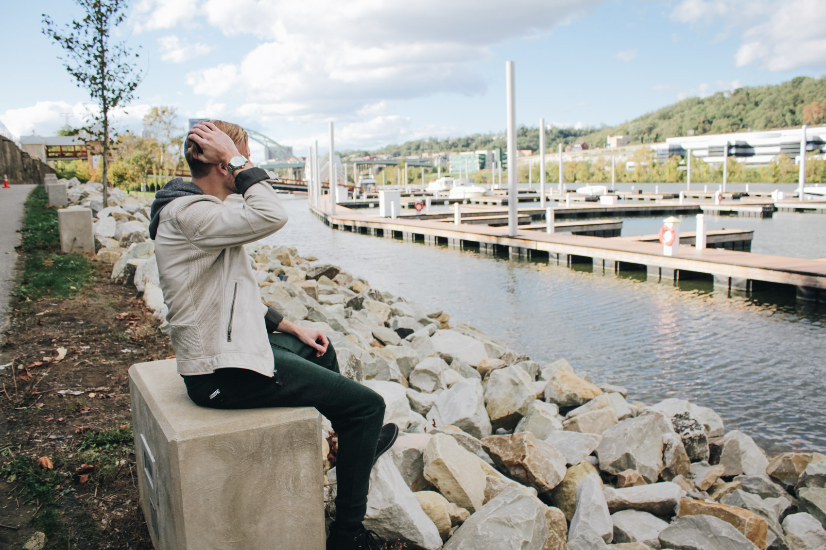 In this post, we're sharing how our planned out day went all wrong and then turned into an unexpected escape. It also includes some fall outfit inspiration! Shot at South Shore Riverfront Park near South Side Works in Pittsburgh