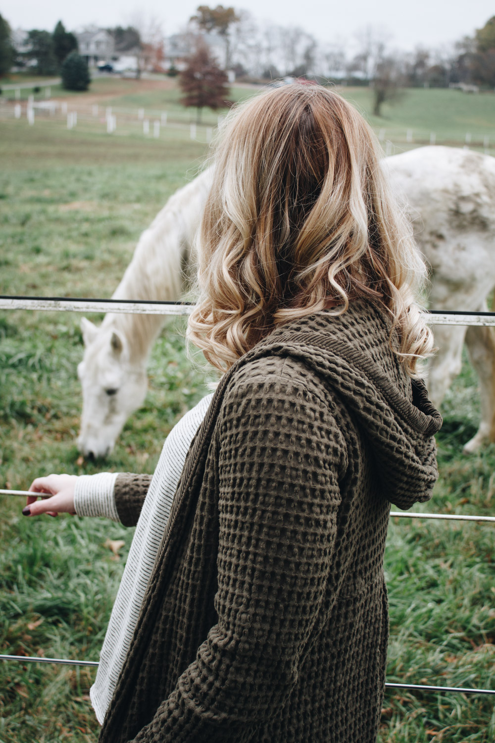 Exploring Hershey, PA in Mododoc // #falloutfit #shopstylelook #fallboots #cardigan #sweaterweather #fashionblogger #falloutfitideas #falloutfit #casualoutfit 