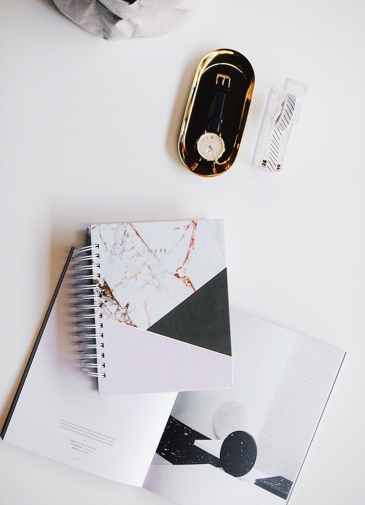 Trying to decide on which 2018 planner is for you? Look no further! Here are the top 10 planners reviewed and recommended for organization, productivity, and focus.