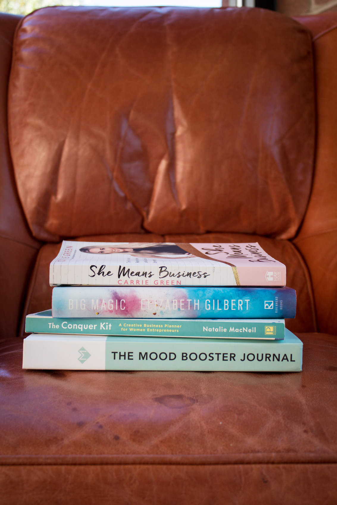 How writing in The Mood Booster Journal improves my mental health, gives me better control over my emotions, and helpes me cultivate more happiness. 