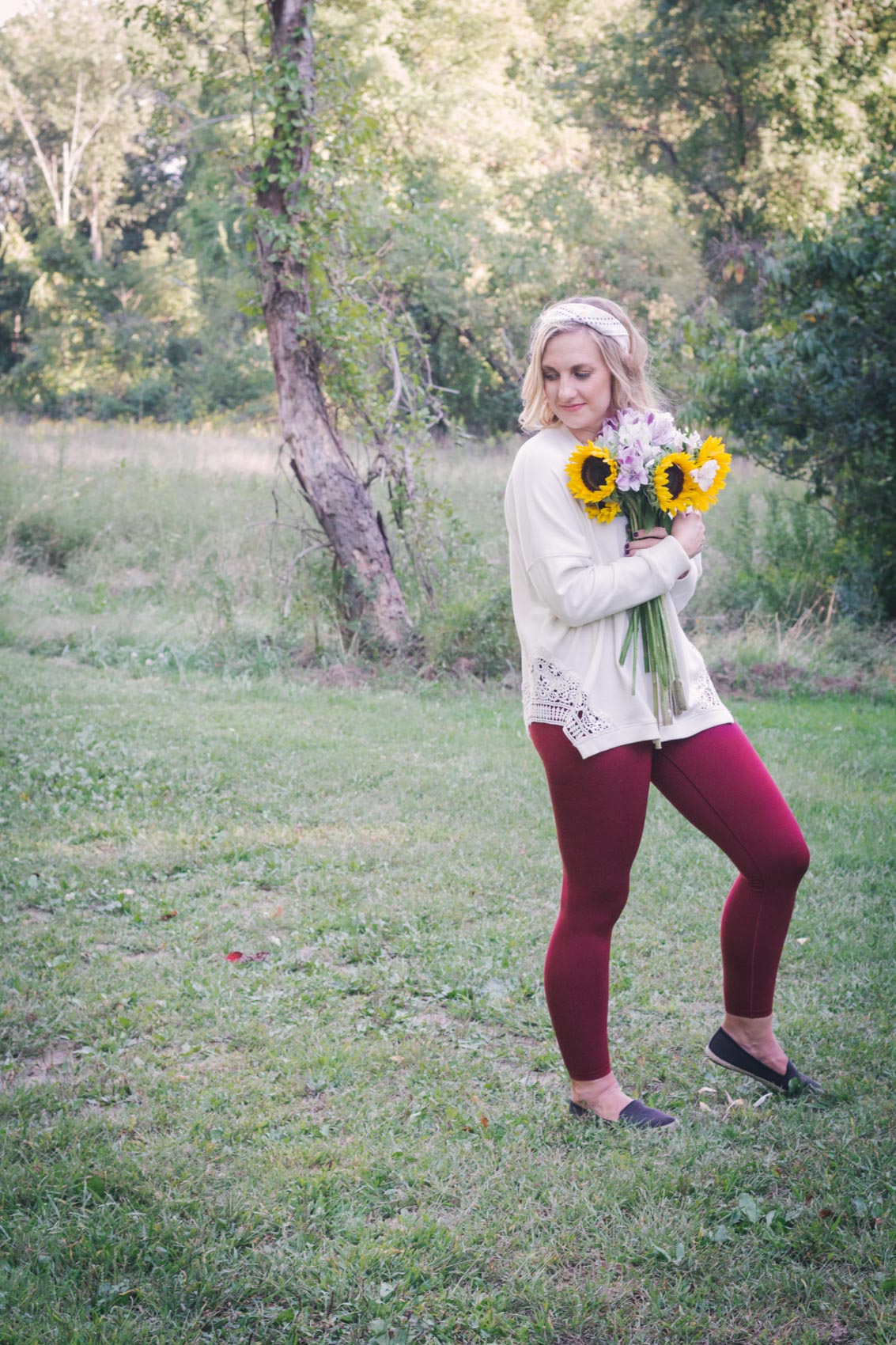 Holding onto these flowers like I'm trying to hold onto summer... Go away fall. 