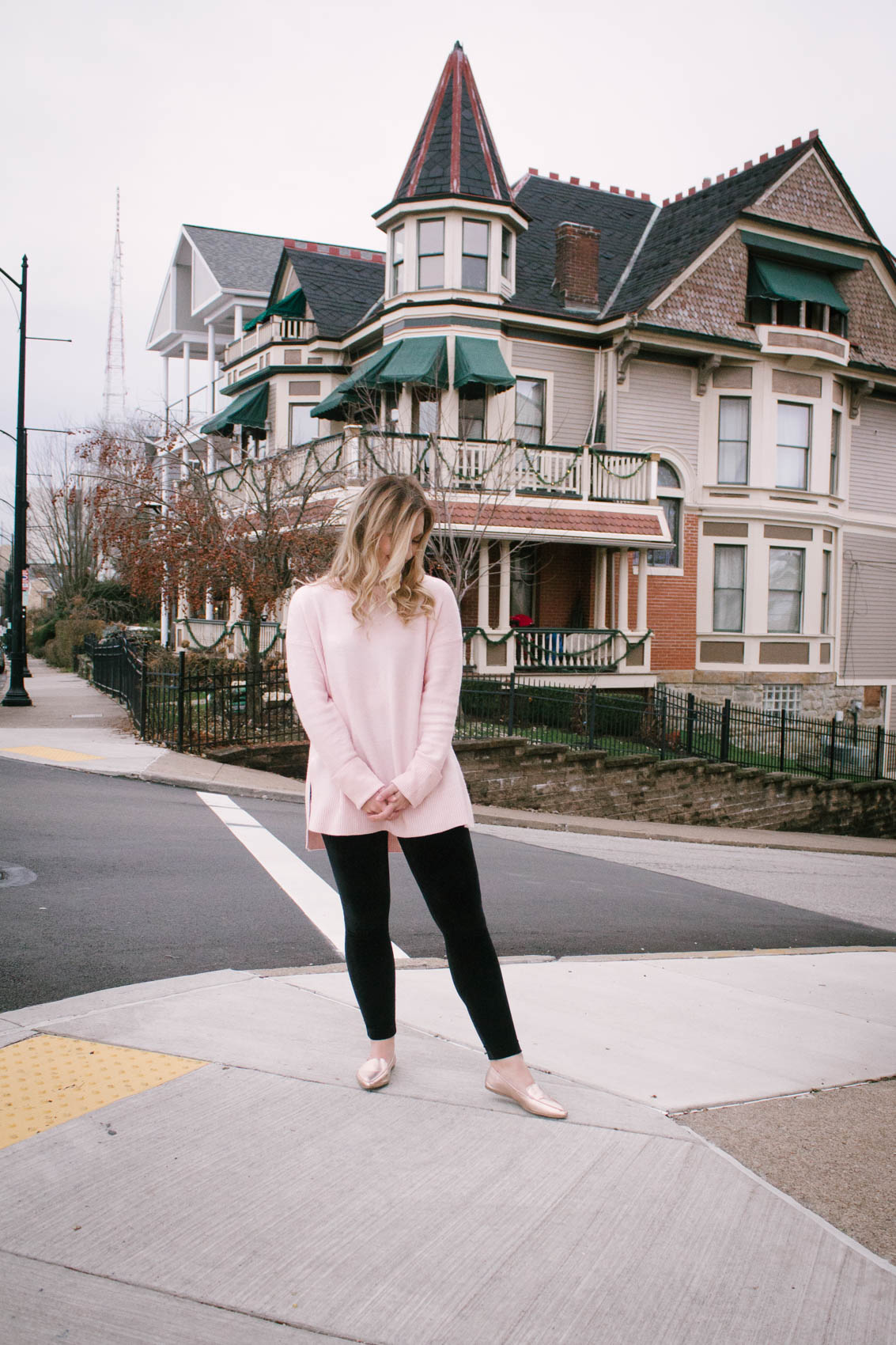 LOFT Velvet Leggings