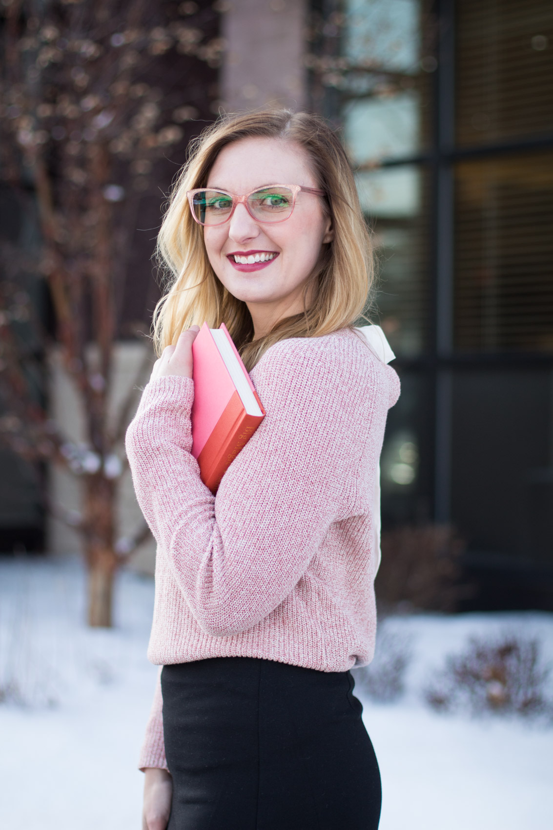 Heart sweaters and bow details lend the perfect romantic touches when it comes to casual Valentine's Day outfit ideas for women! 