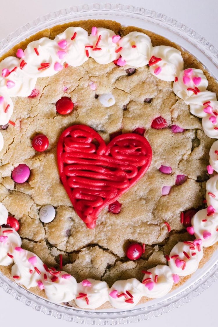 Easy recipes: Valentine's Day Cookie Cake