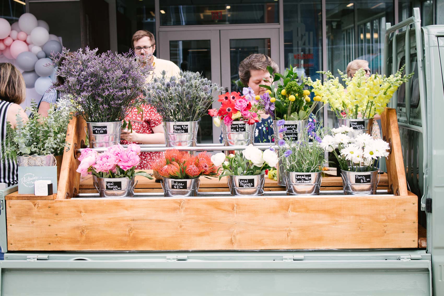 Victoria's Mobile Flower Truck | Pittsburgh, PA