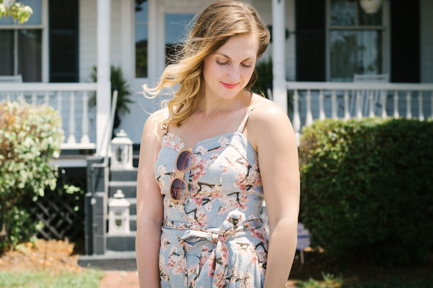 The Daphne cotton dress from Gal Meets Glam Collection was the perfect casual outfit for exploring in Summerville, South Carolina. 