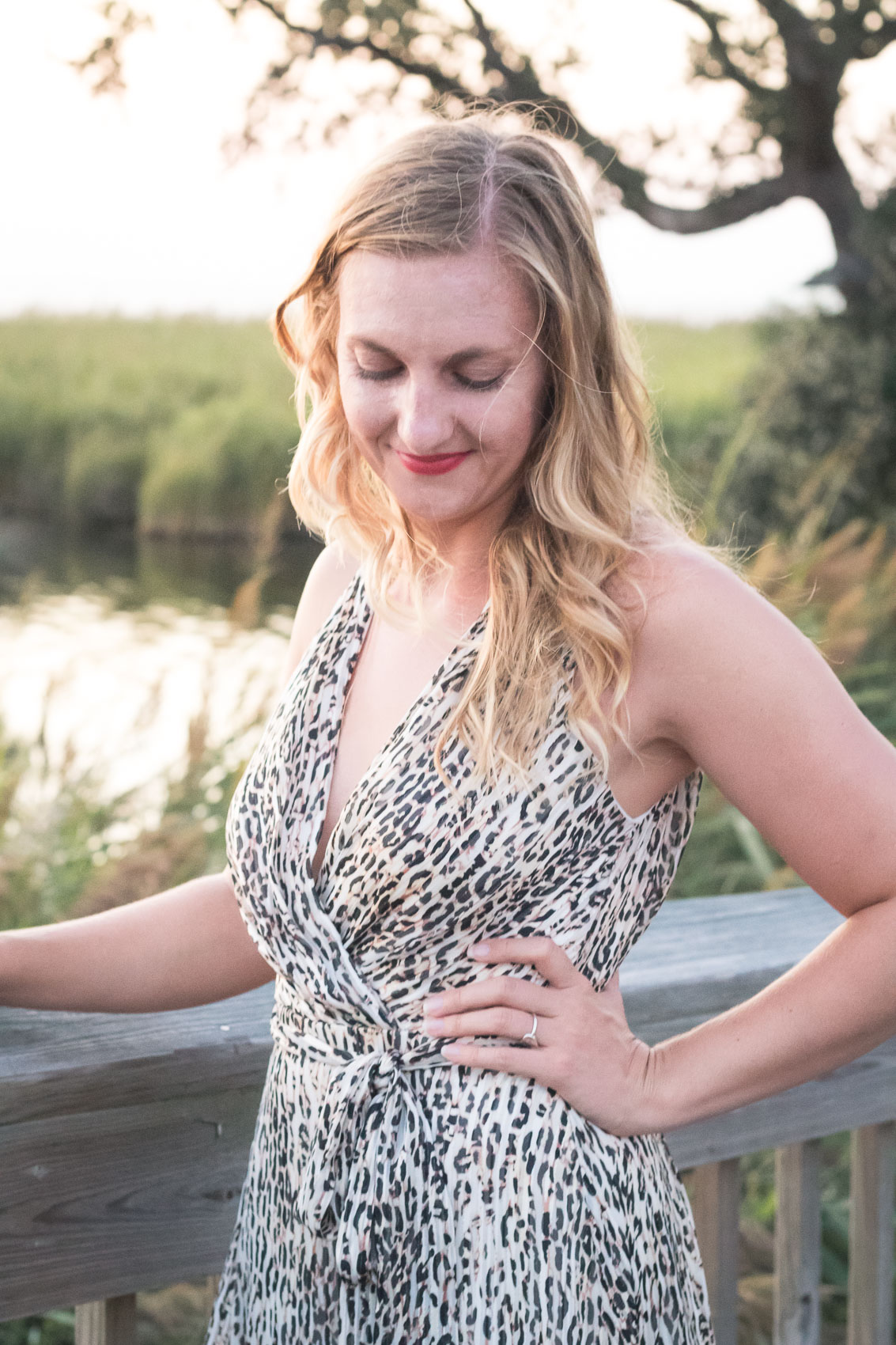 On trend for fall: leopard dress outfit with heels and red lipstick