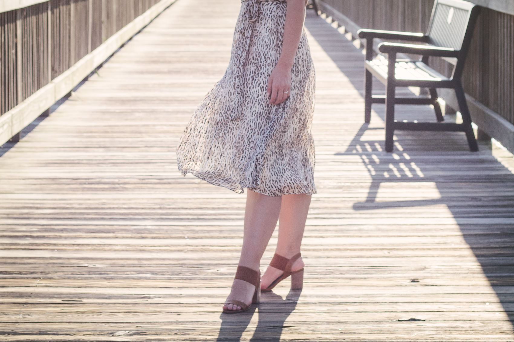 On trend for fall: leopard dress outfit with heels and red lipstick