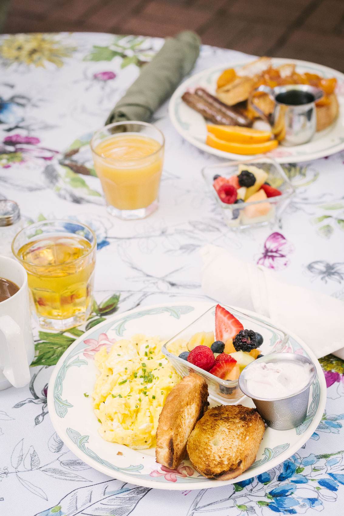 Mornings at Presidents' Quarters Inn, a Savannah Bed & Breakfast