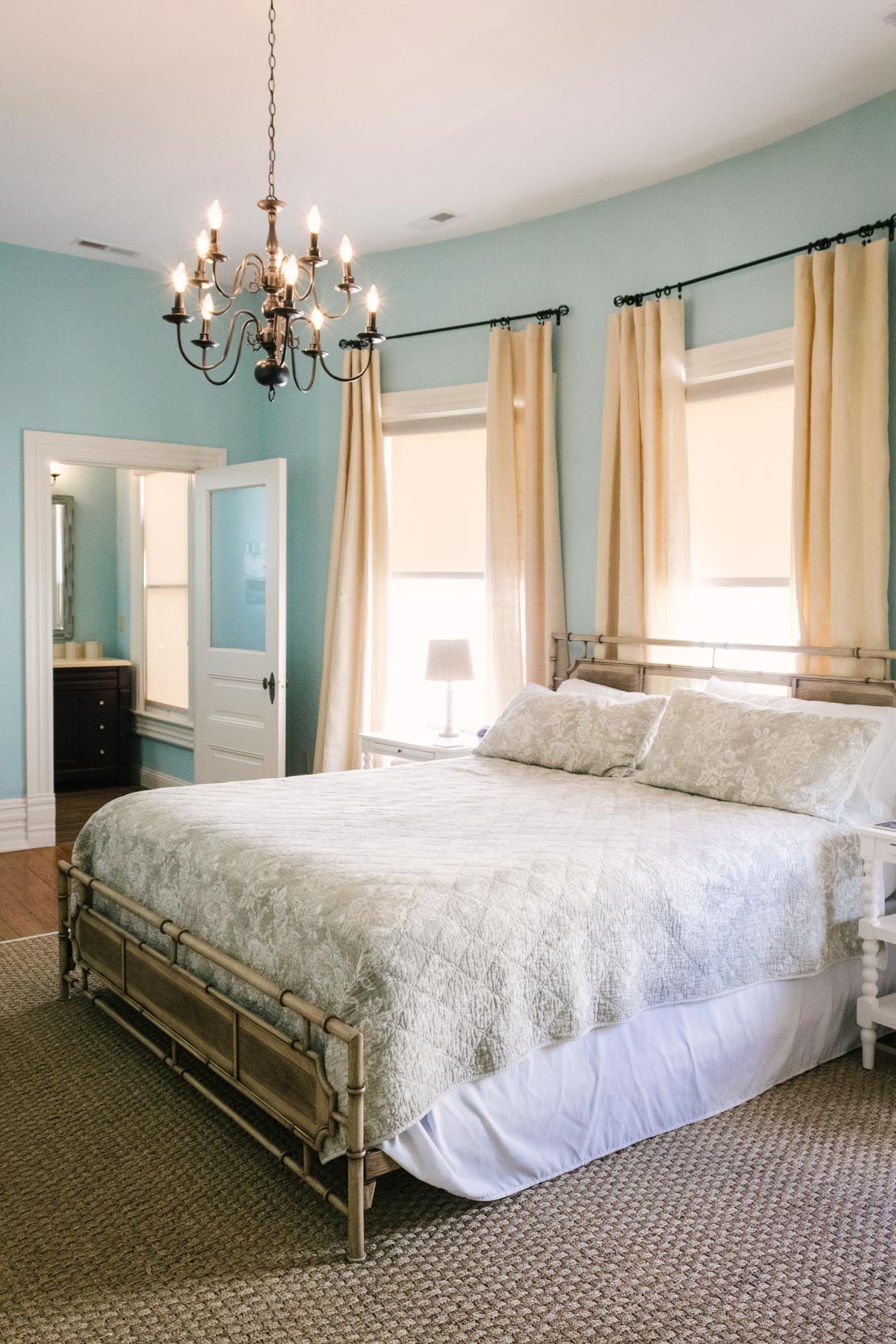 The Jarvis at 220 | A bed & breakfast in New Bern, North Carolina