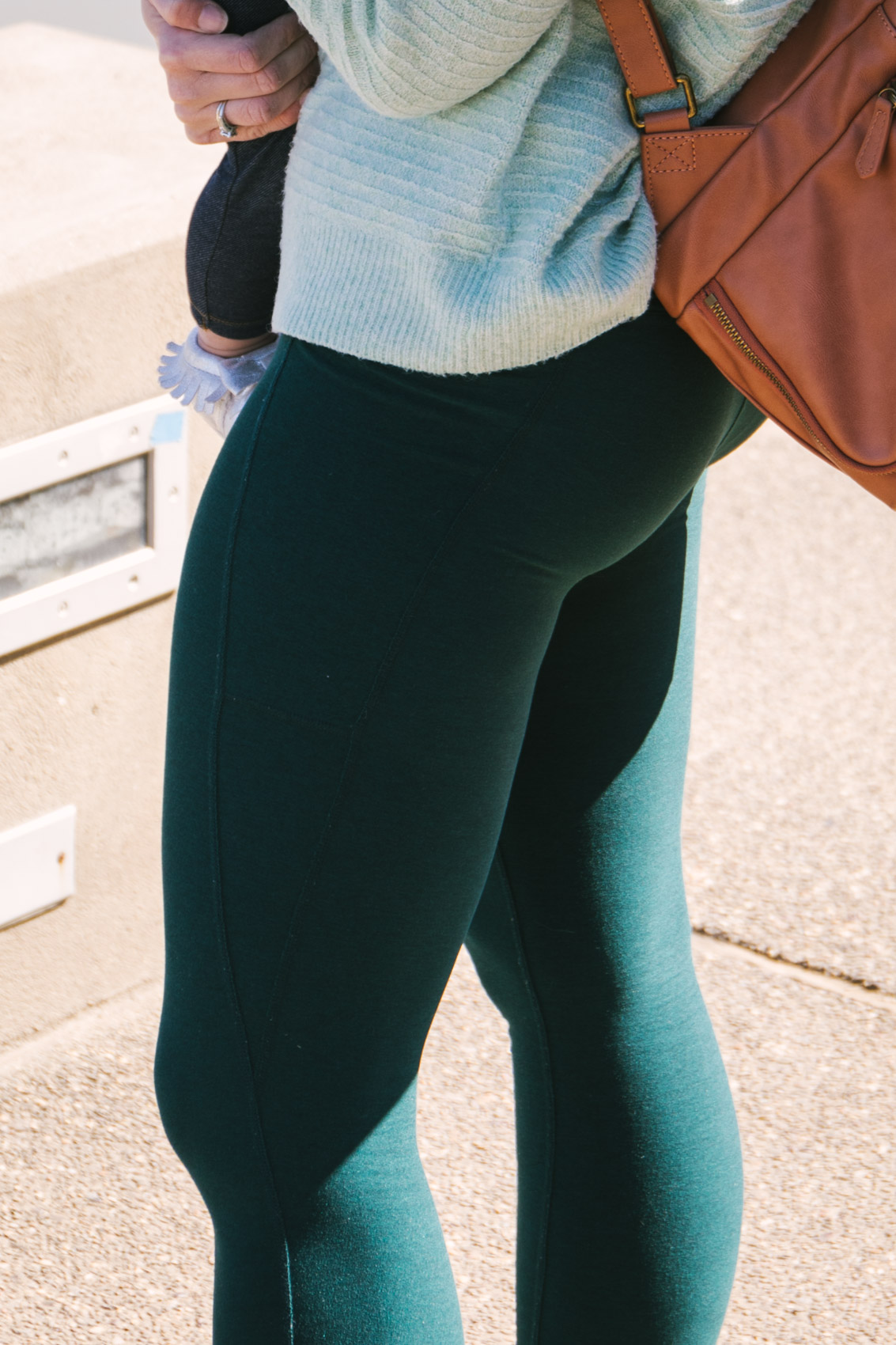 How Do Beyond Yoga Leggings Fit? Finding Your Perfect Pair - Hey