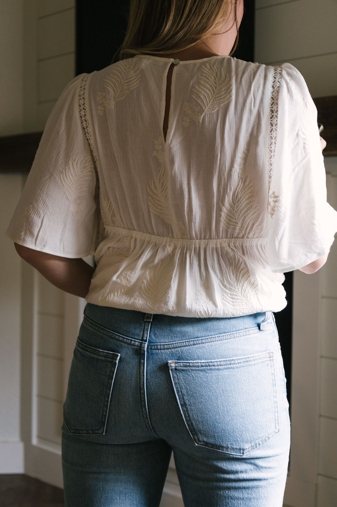 The most flattering pair of jeans I own: Madewell Perfect Vintage Jean review
