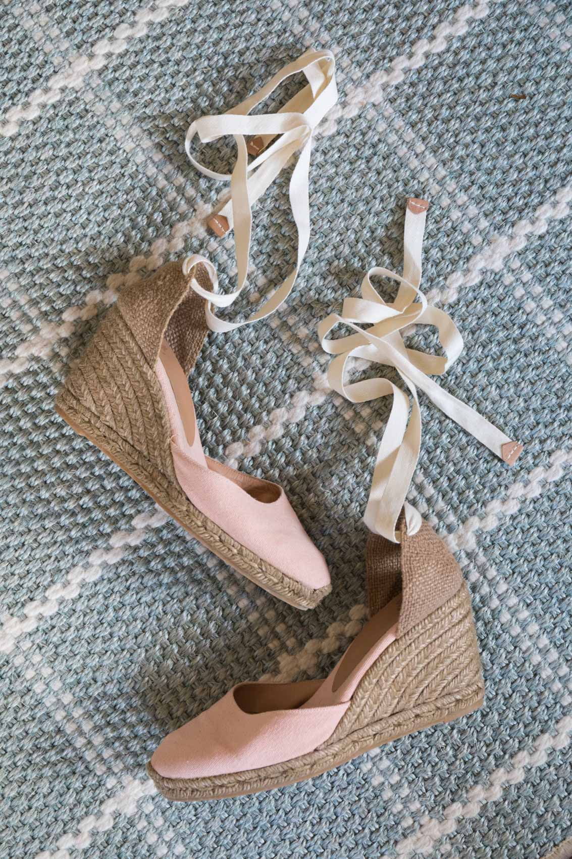 Pink espadrille wedges from Castaner #casualsummershoes 