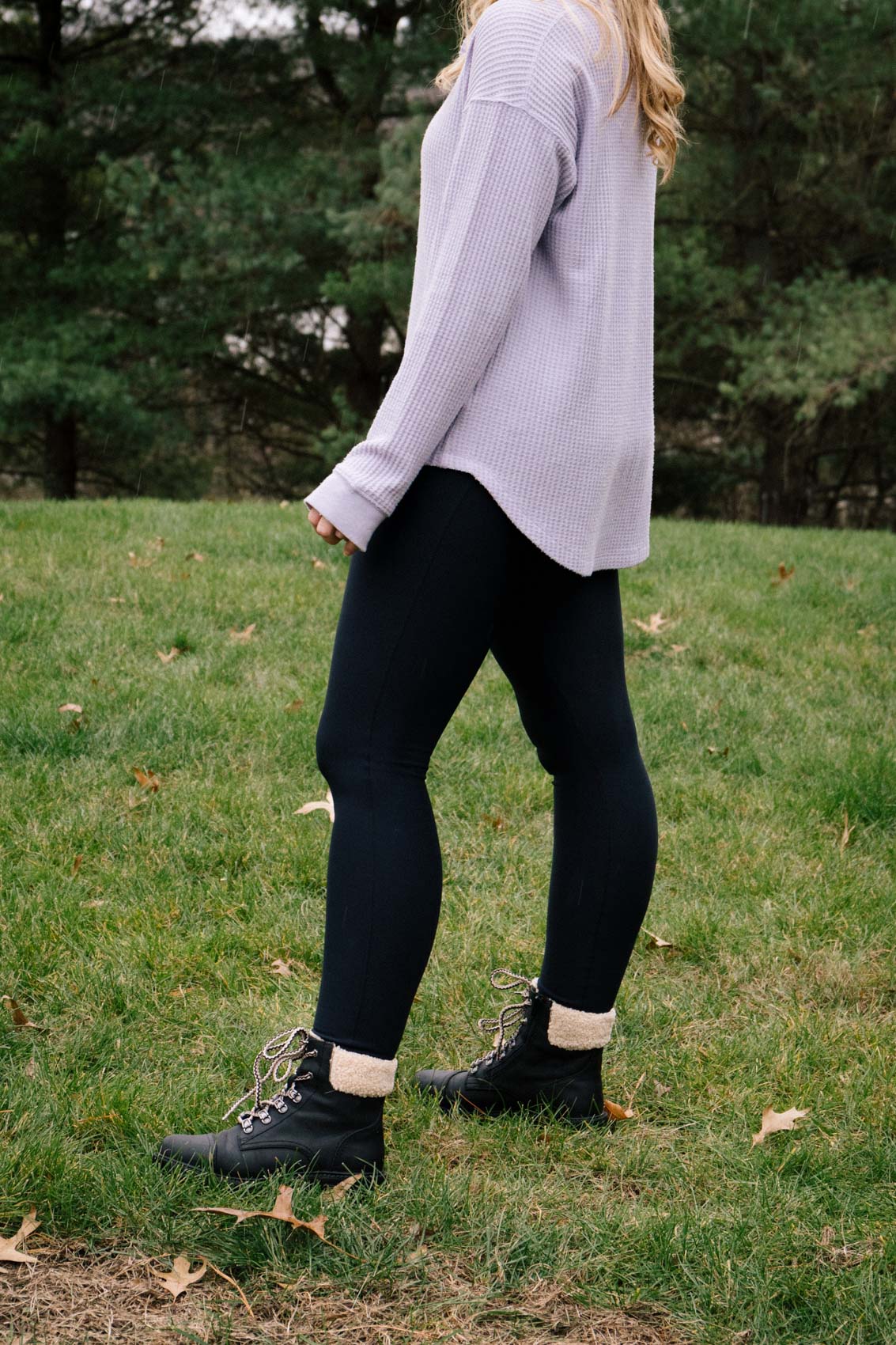 winter outfit with Fabletics high waisted cold weather leggings - they're fleece lined!