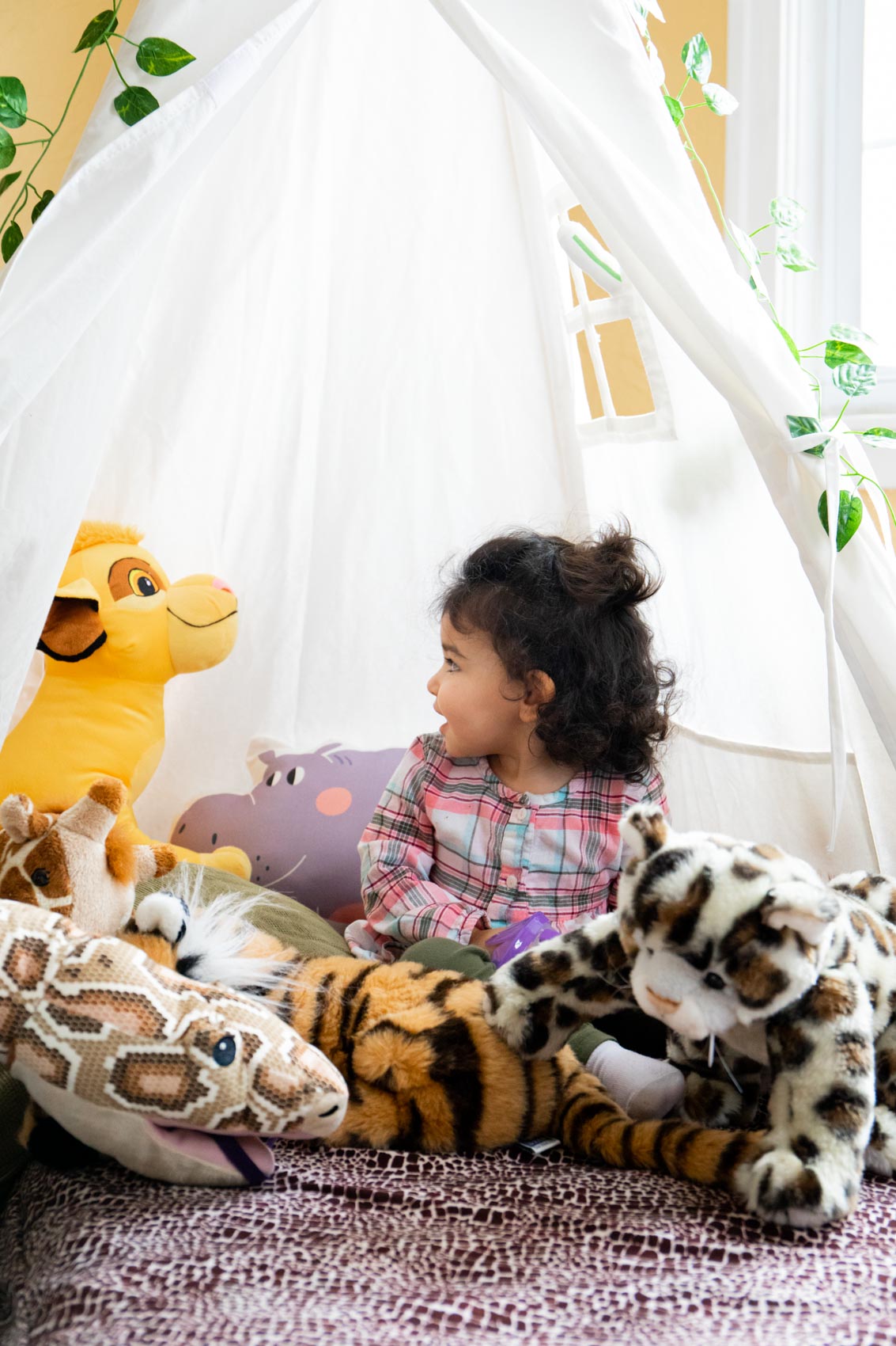 Safari themed kids teepee setup