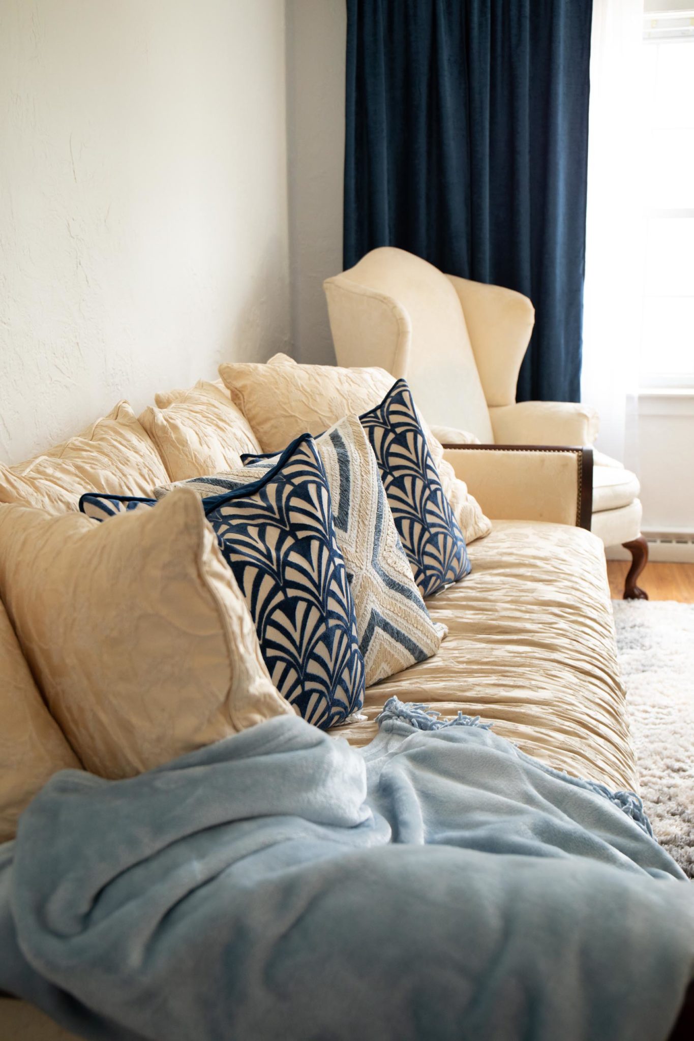 Affordable Throw Pillows Allyn Lewis