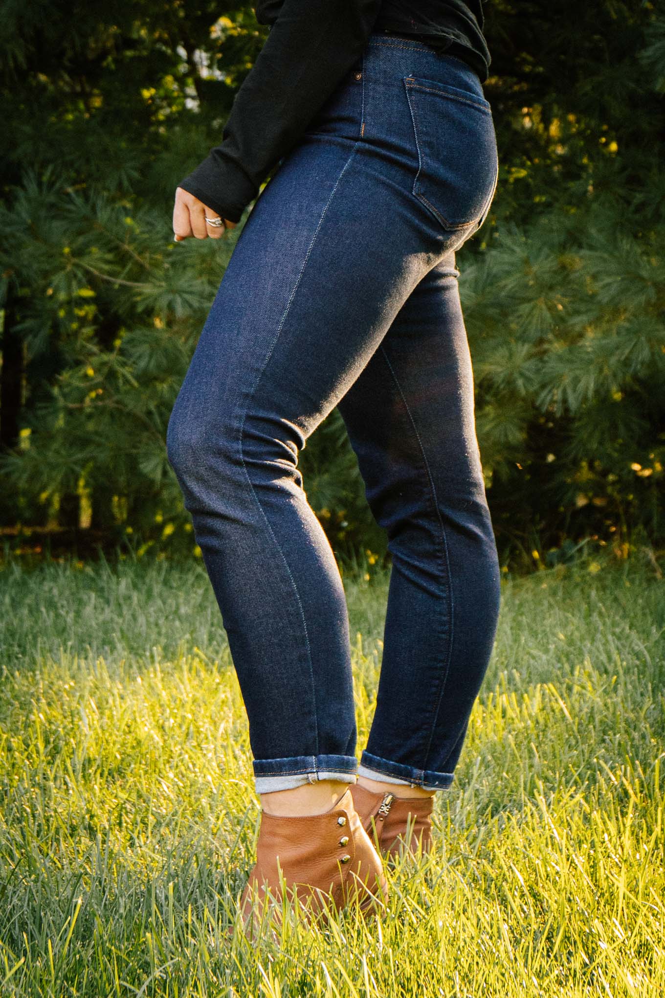 The Mom Jean review from Mott & Bow 